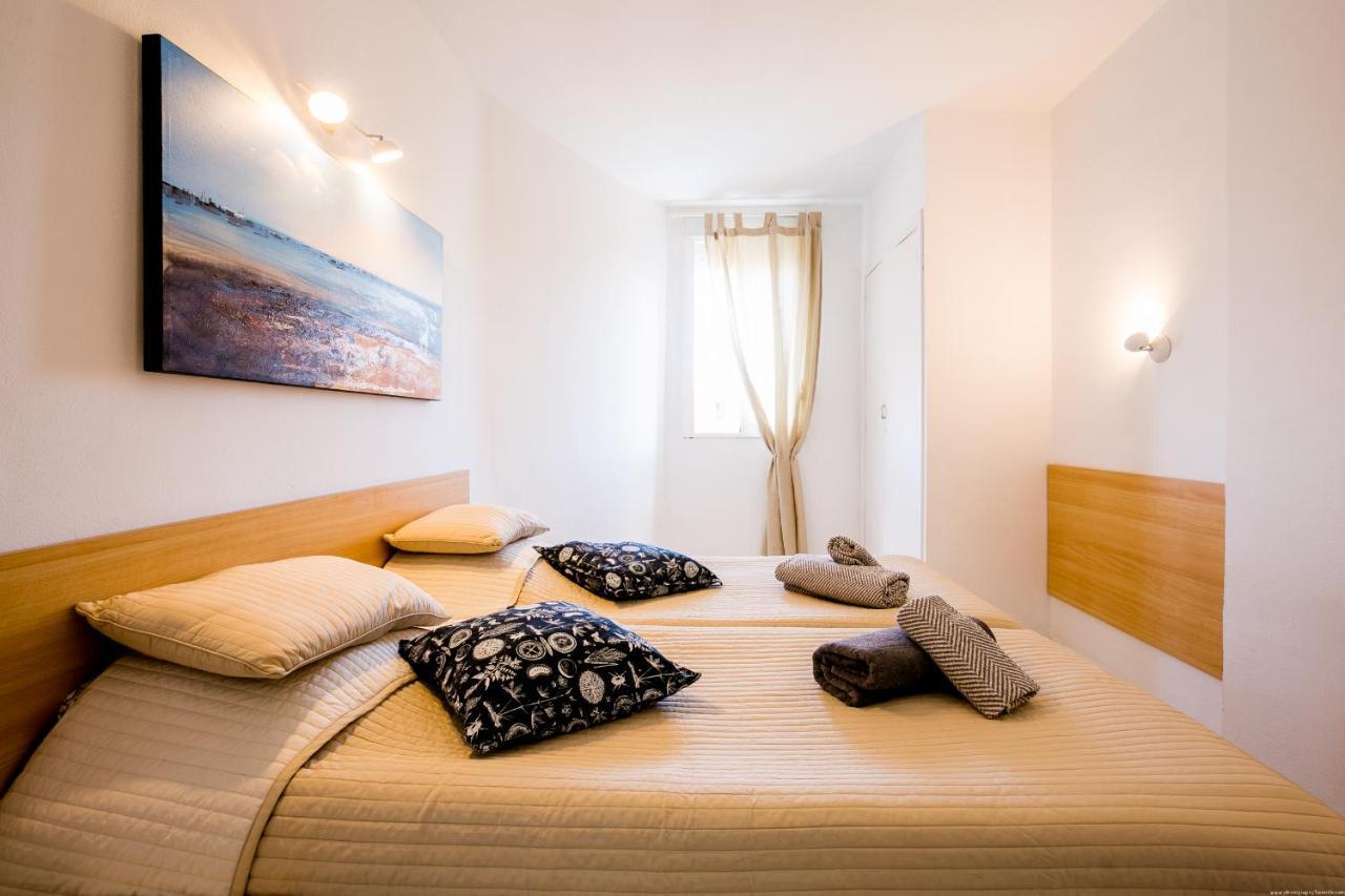Los Cristianos Guayero Apartment ภายนอก รูปภาพ