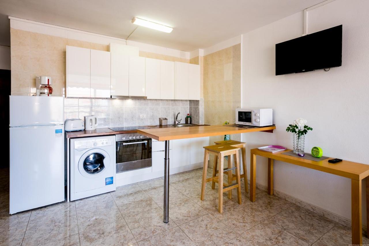 Los Cristianos Guayero Apartment ภายนอก รูปภาพ