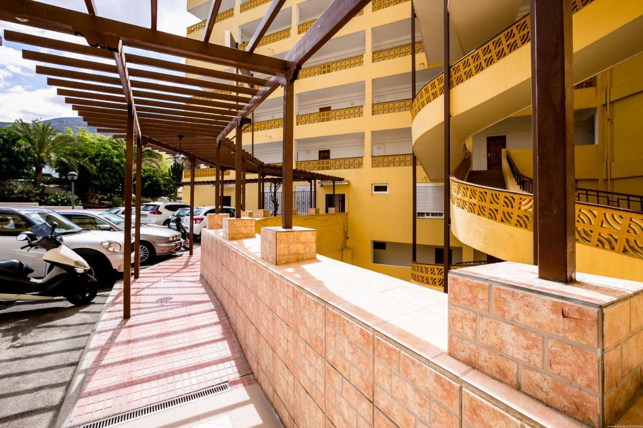 Los Cristianos Guayero Apartment ภายนอก รูปภาพ